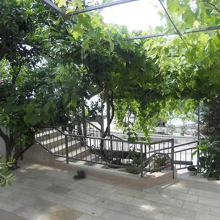 Nela Apartament Jesenice (Split-Dalmatia)