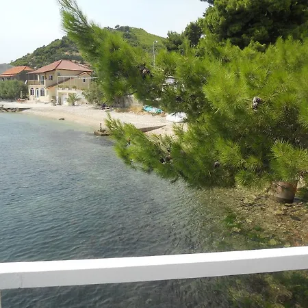 Apartament Nela *