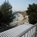 Nela * Jesenice (Split-Dalmatia)